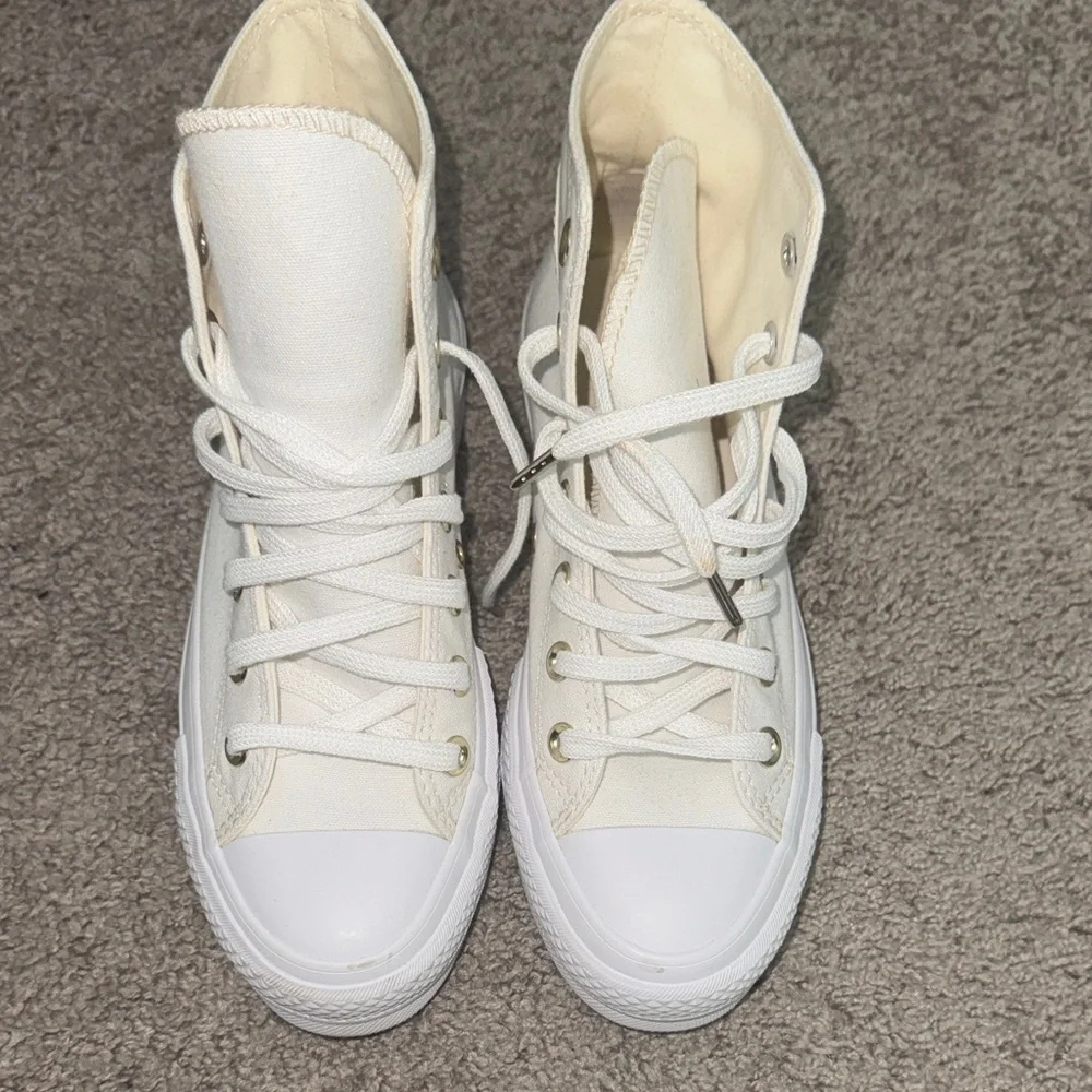 Converse Cream High-Top Sneakers - Picture 5 of 8